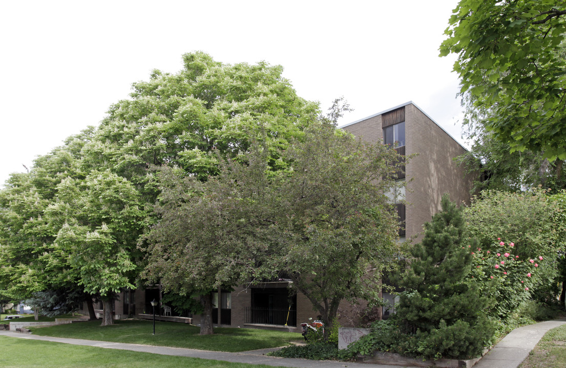 Elizabeth Gardens in Salt Lake City, UT - Building Photo