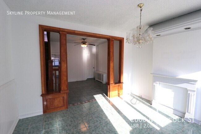 property at 2006 N Hancock St