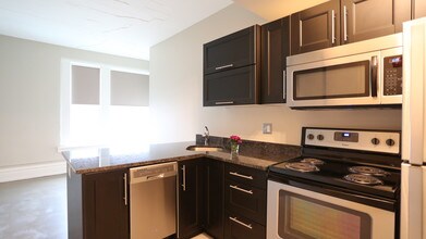 Microliving @ 260 S 4th Street in Columbus, OH - Foto de edificio - Interior Photo