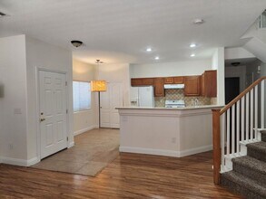 7073 Knob Creek St in Las Vegas, NV - Building Photo - Building Photo