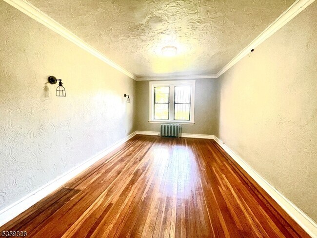 17 Elwood Pl in Newark, NJ - Building Photo - Building Photo