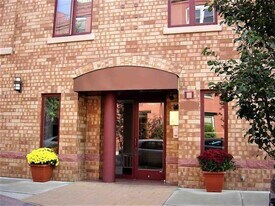 225 Grand St in Hoboken, NJ - Building Photo