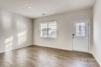 137 Gray Willow St in Mooresville, NC - Building Photo - Building Photo