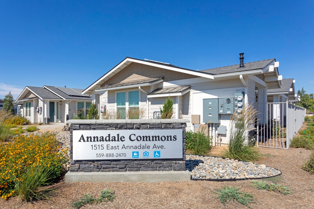 Annadale Commons in Fresno, CA - Foto de edificio
