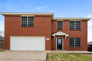 8126 Mossberg Dr in Arlington, TX - Building Photo