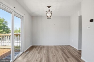663 Johahn Dr in Westminster, MD - Building Photo - Building Photo