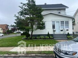 1021 Grandview Ave in Union, NJ - Building Photo