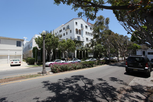 The Sovereign in Santa Monica, CA - Building Photo - Building Photo