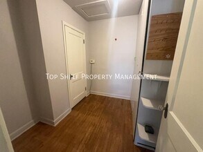 2303 E 9th St in Des Moines, IA - Building Photo - Building Photo