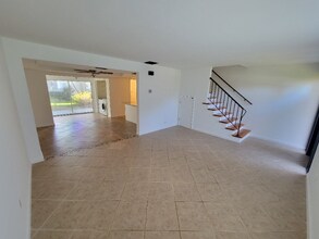 4915 Catalina Dr in Naples, FL - Building Photo - Building Photo