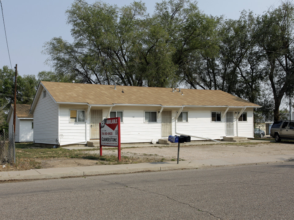 221 E Iowa Ave in Fountain, CO - Foto de edificio