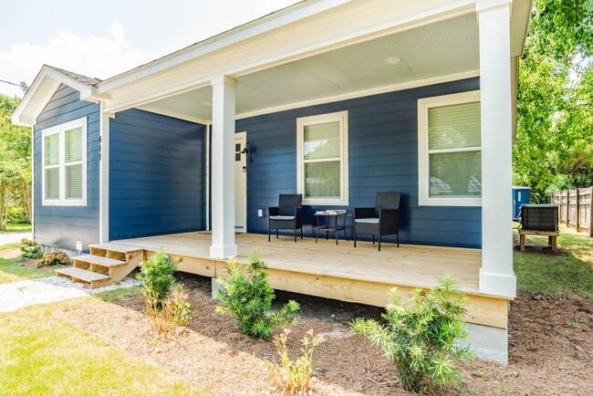 411 E Sunset Ave in Pensacola, FL - Building Photo - Building Photo