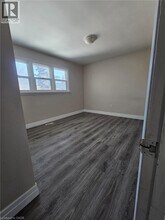 32 Fairmount Rd in Kitchener, ON - Building Photo - Building Photo