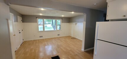 13 Walnut St in Rehoboth, MA - Building Photo - Building Photo