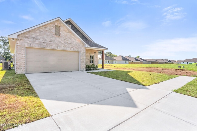 314 Dunwoody Ct in Carencro, LA - Building Photo - Building Photo