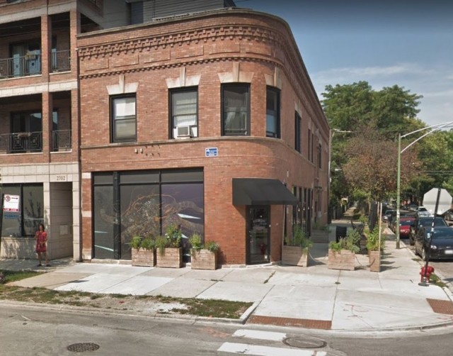 2700 W Chicago Ave-Unit -2R in Chicago, IL - Building Photo