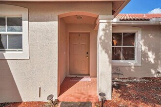 1903 Andromeda Ln in Weston, FL - Building Photo - Building Photo