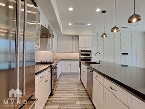 240 W Missouri Ave in Phoenix, AZ - Building Photo - Building Photo