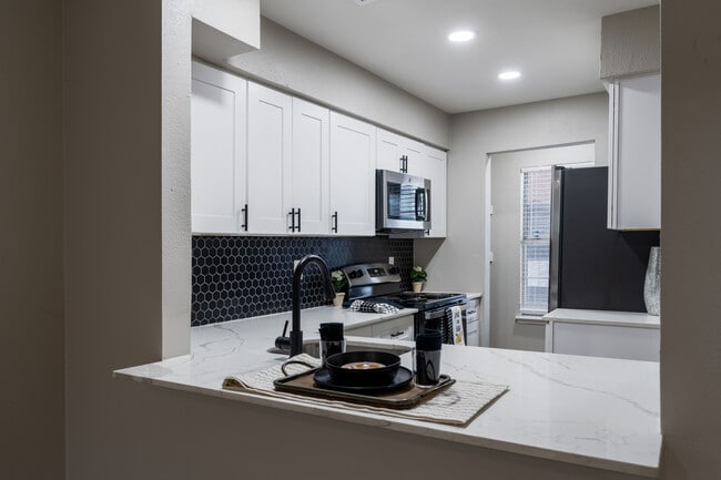 The Woods at Menchaca in Austin, TX - Building Photo - Interior Photo