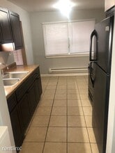 8023 S Ellis Ave in Chicago, IL - Foto de edificio - Building Photo