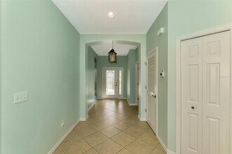 9022 Coachman Dr in Venice, FL - Building Photo - Building Photo