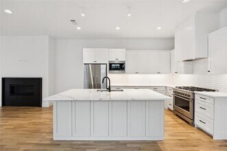 5638 Winton St in Dallas, TX - Building Photo - Building Photo