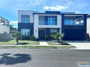 154 Oleander Dr in Laguna Vista, TX - Building Photo - Building Photo