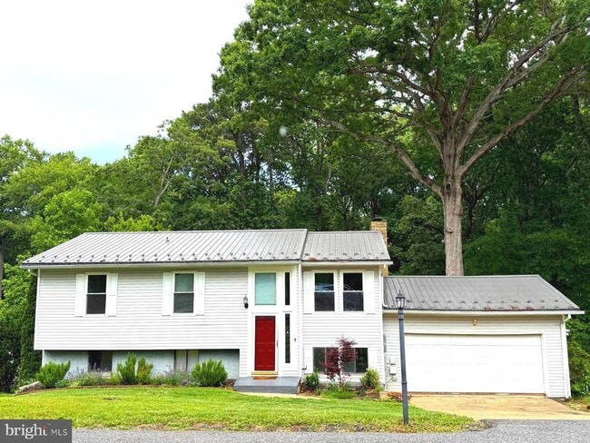 property at 45846 Nancy Ln