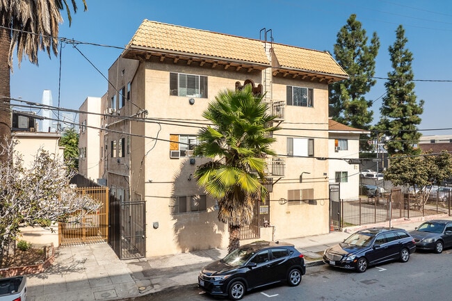 647 18th St in Los Angeles, CA - Building Photo - Building Photo