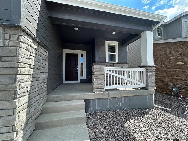 662 N Clubview St in Watkins, CO - Building Photo - Building Photo