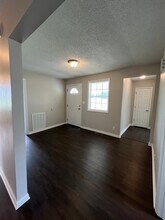 314 Snowden Dr in Hemingway, SC - Foto de edificio - Building Photo