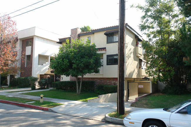 912 E Maple St in Glendale, CA - Building Photo - Building Photo