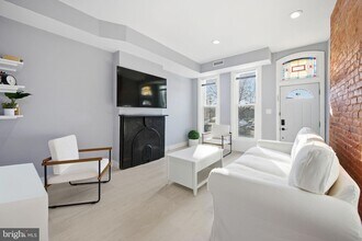 1015 Riverside Ave in Baltimore, MD - Foto de edificio - Building Photo