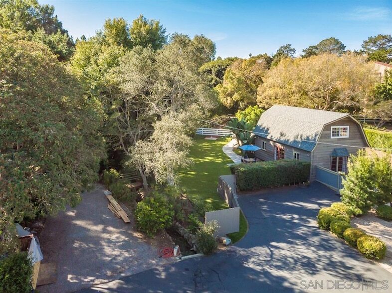 4910 Ladera Sarina in Del Mar, CA - Building Photo