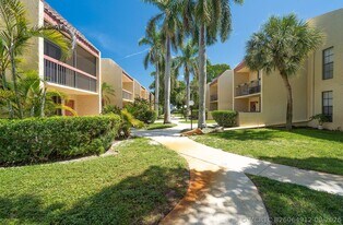 769 SE 1st Way in Deerfield Beach, FL - Building Photo