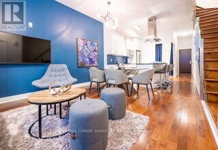 112 George St S in Toronto, ON - Building Photo - Building Photo