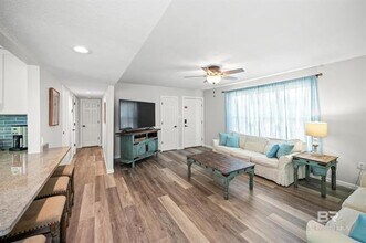 979 W Lagoon Ave in Gulf Shores, AL - Building Photo - Building Photo