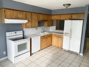 1030 S 18th St in Kingsville, TX - Building Photo - Building Photo