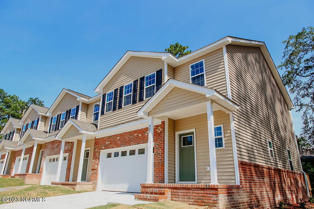 807 Ducks Lndg in Aberdeen, NC - Building Photo