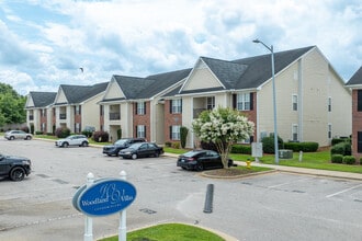 Woodland Village Villas in Fayetteville, NC - Foto de edificio - Building Photo