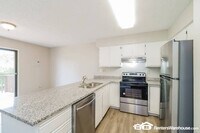 1410 Hawthorne Cir photo'