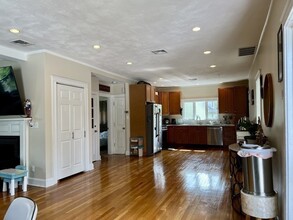 17 Sawyer St-Unit -2 in Malden, MA - Building Photo - Building Photo