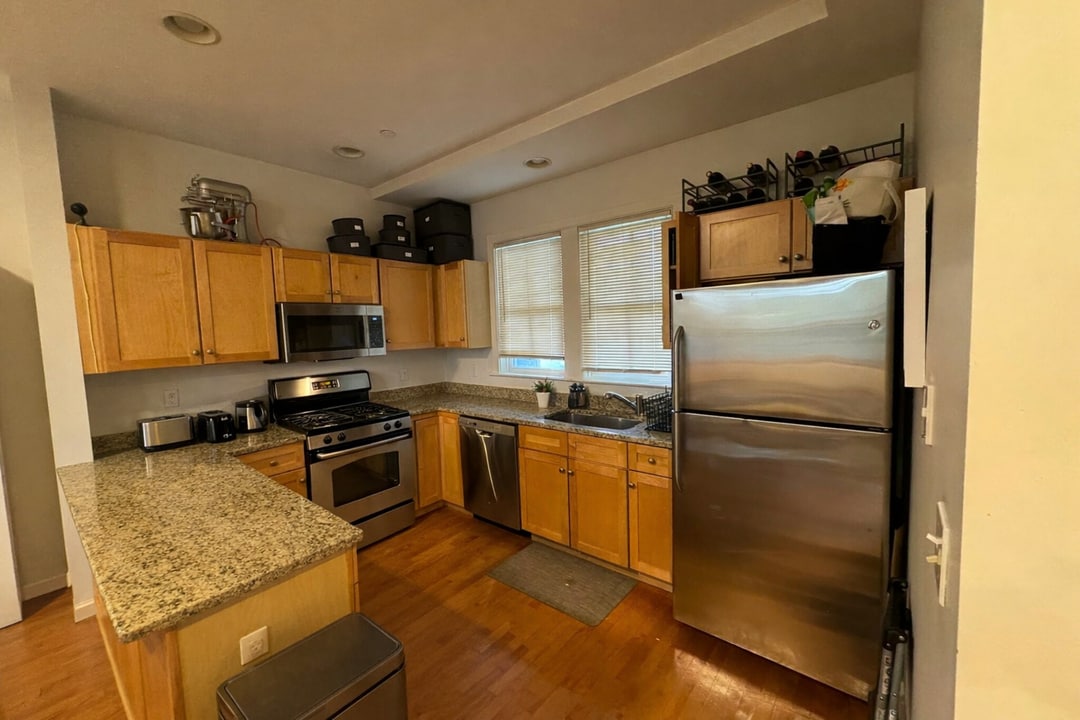 108 2nd St, Unit 109 in Cambridge, MA - Foto de edificio