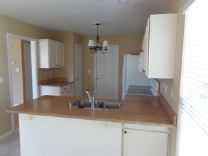 2556 Governors Pointe Ct NE in Concord, NC - Foto de edificio - Building Photo