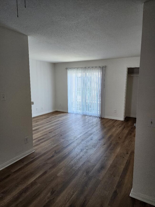 Apollo Apartments in Los Angeles, CA - Building Photo - Building Photo