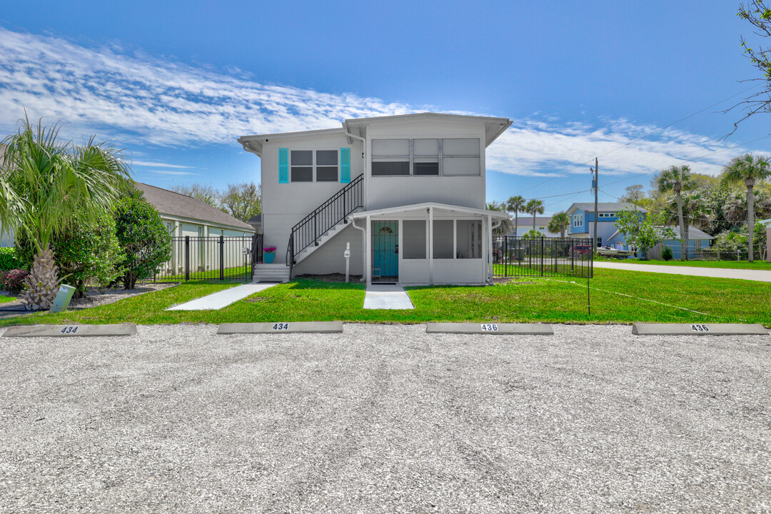 434 5th Ave N, Unit 434 in Jacksonville Beach, FL - Building Photo