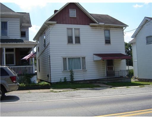 High St in Derry, PA - Foto de edificio