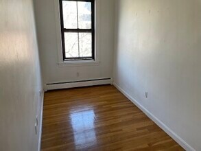 8 Milford St, Unit 4 in Boston, MA - Building Photo - Building Photo