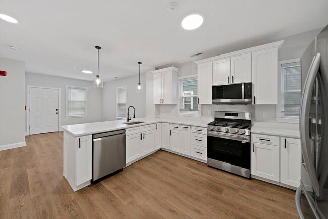 22 Madison Ave in Cambridge, MA - Building Photo - Building Photo