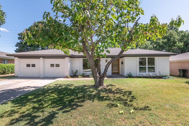property at 1024 Ridgefield Dr